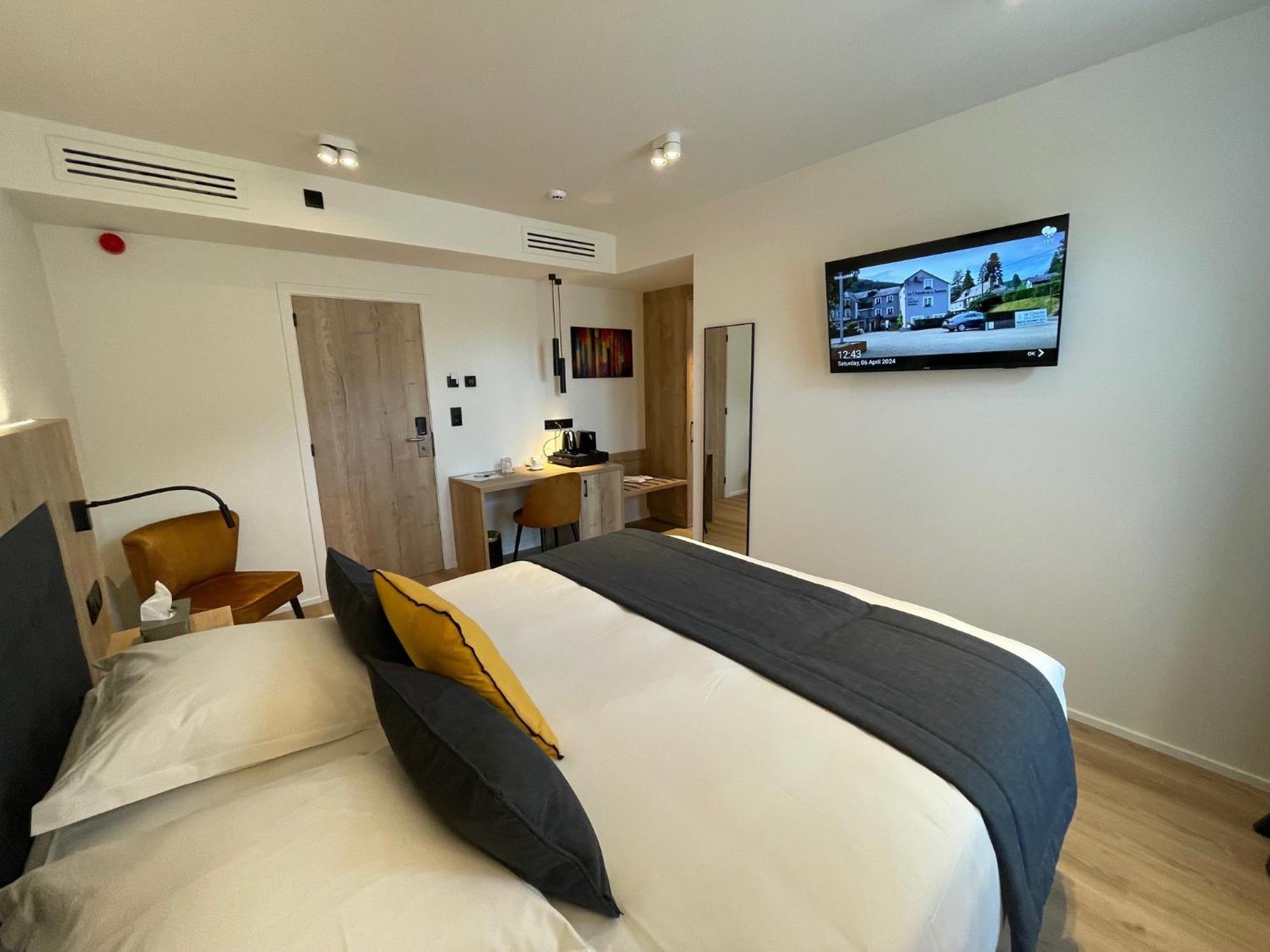 Hotel Le Charme De La Semois Alle Bagian luar foto