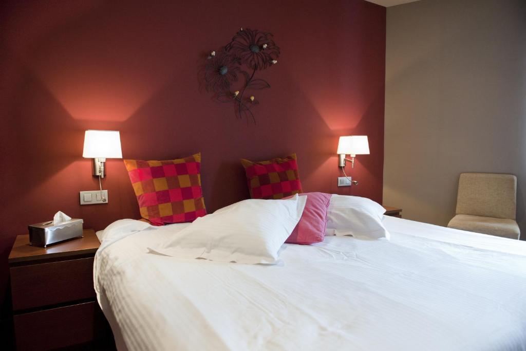 Hotel Le Charme De La Semois Alle Bagian luar foto